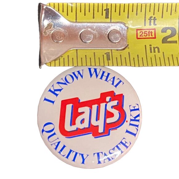 VTG Lays Potato Chips Food Advertising Circular Pinback Collectable Button 1.25" - Picture 3 of 5